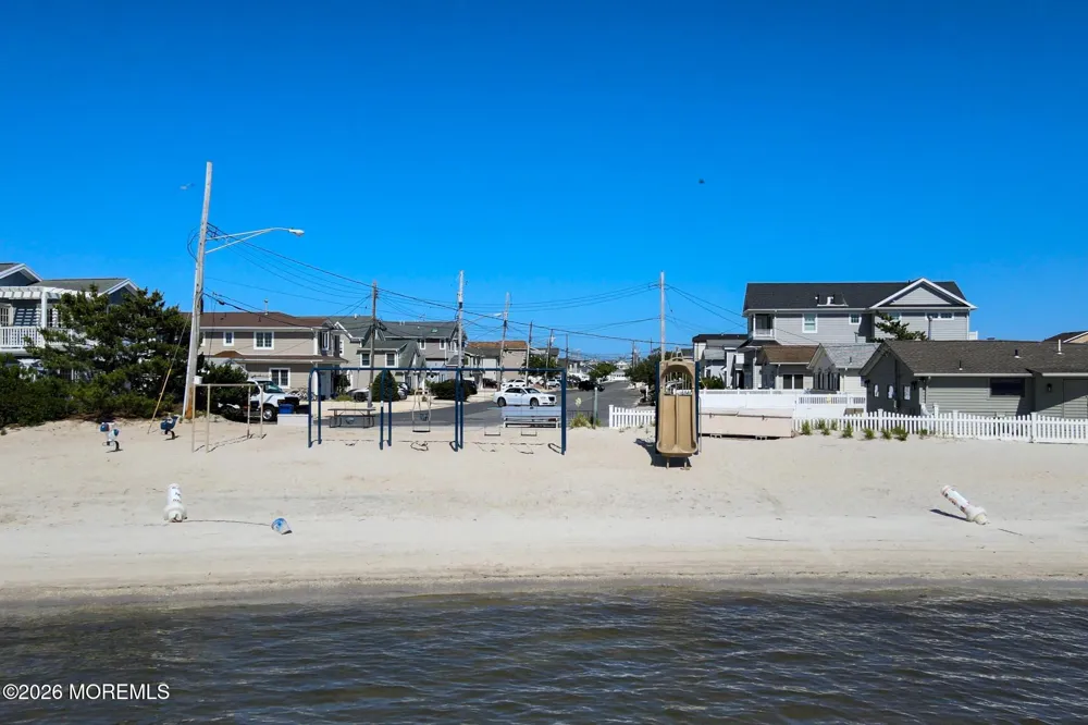 263 Bay Beach Way Lavallette, NJ 08735