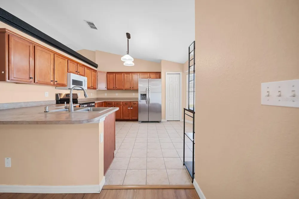611 W WALKERTOWN DRIVE Citrus Springs, FL 34434