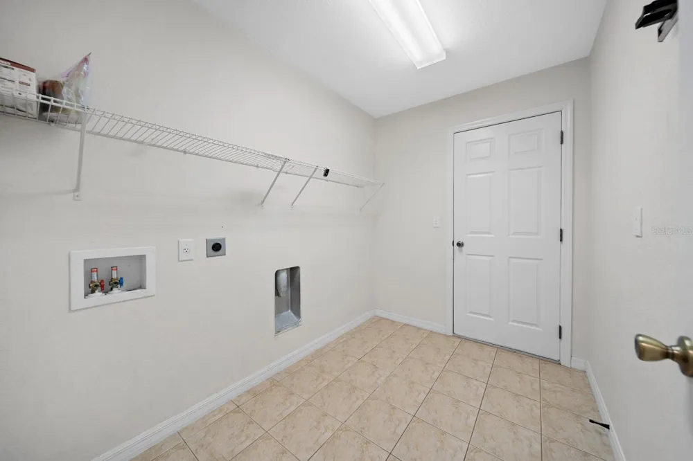 611 W WALKERTOWN DRIVE Citrus Springs, FL 34434
