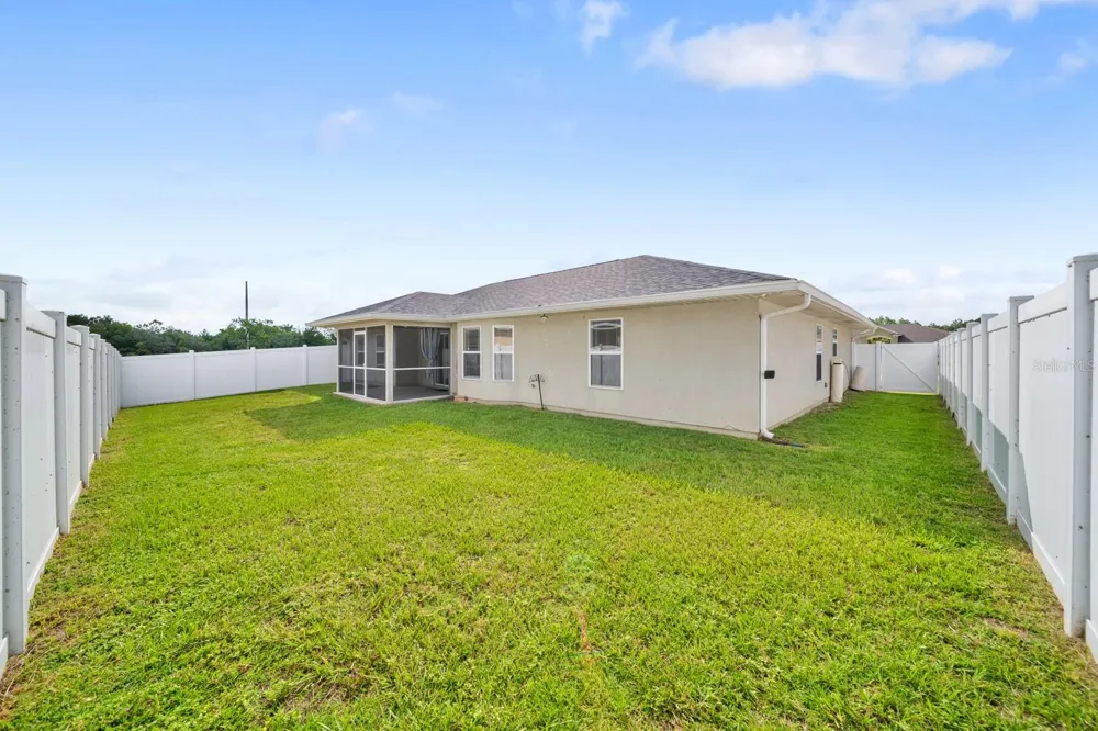 611 W WALKERTOWN DRIVE Citrus Springs, FL 34434
