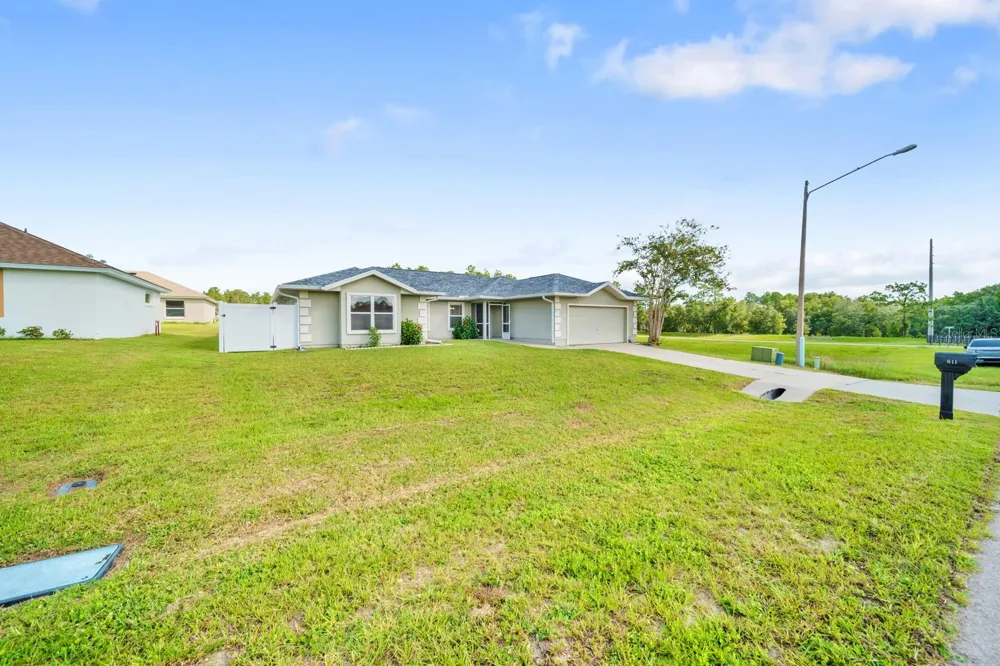 611 W WALKERTOWN DRIVE Citrus Springs, FL 34434