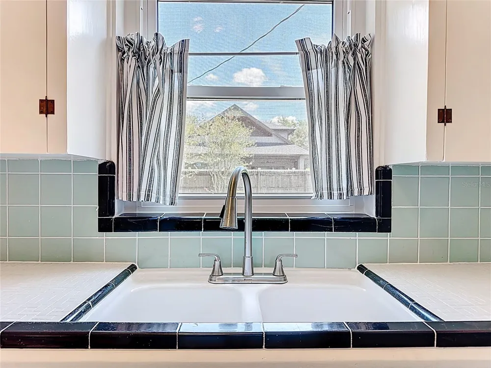 1450 CAVENDISH ROAD Winter Park, FL 32789