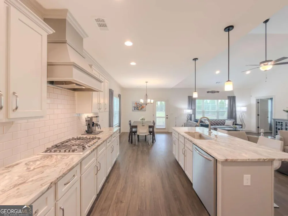 945 High Shoal DR Monroe, GA 30655