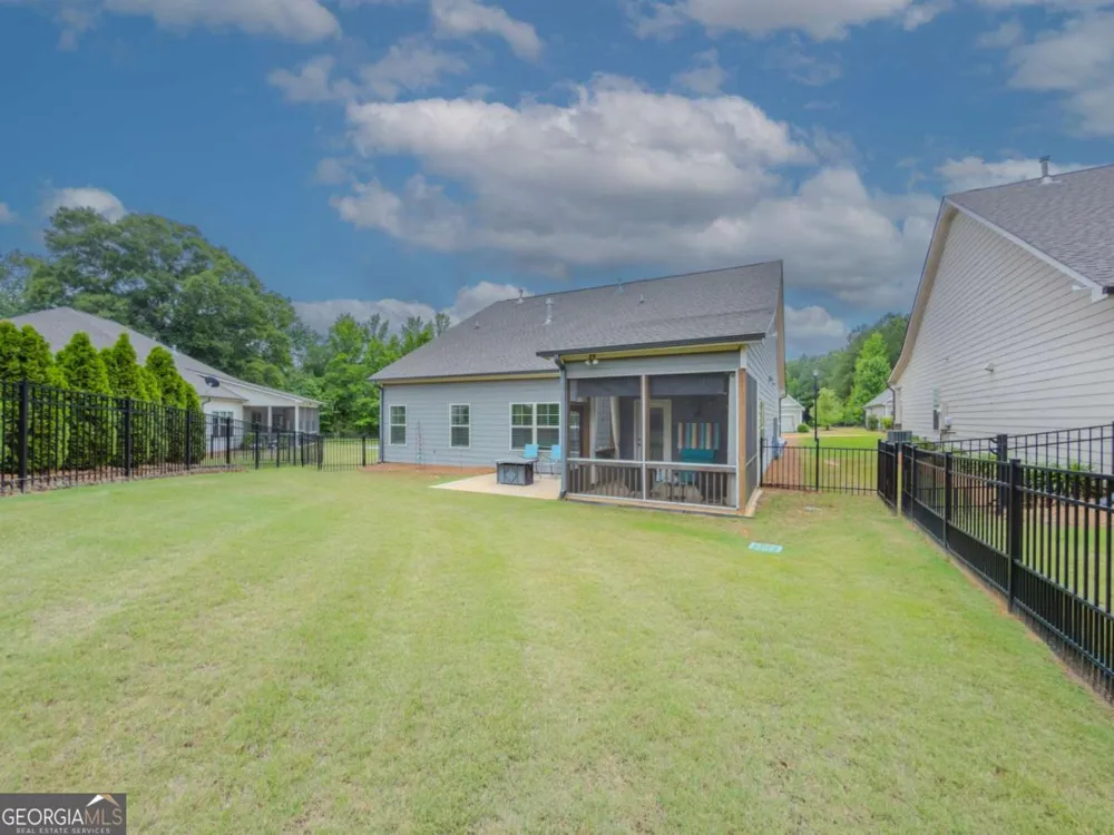 945 High Shoal DR Monroe, GA 30655