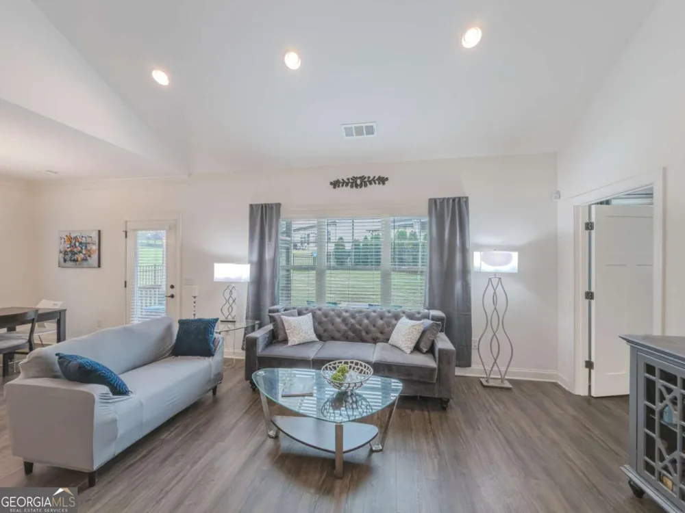 945 High Shoal DR Monroe, GA 30655