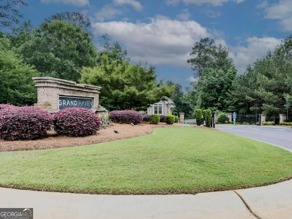 945 High Shoal DR Monroe, GA 30655