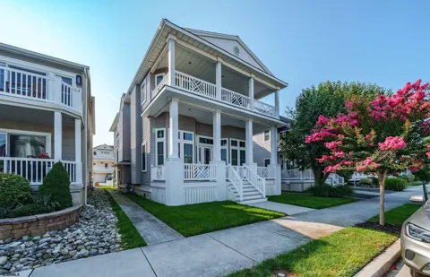 2529 Central Ave