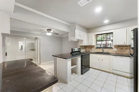 1010 E Red Cedar Circle