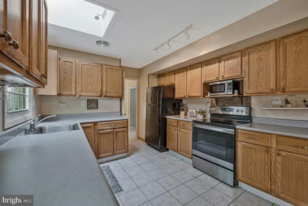 12604 BUNTING LANE Bowie, MD 20715