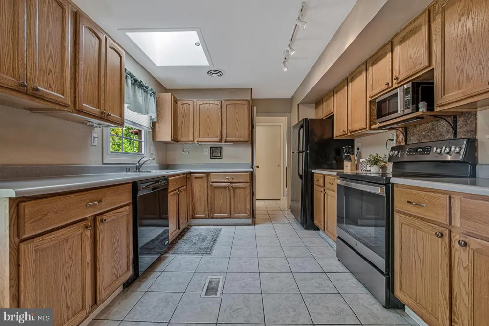 12604 BUNTING LANE Bowie, MD 20715