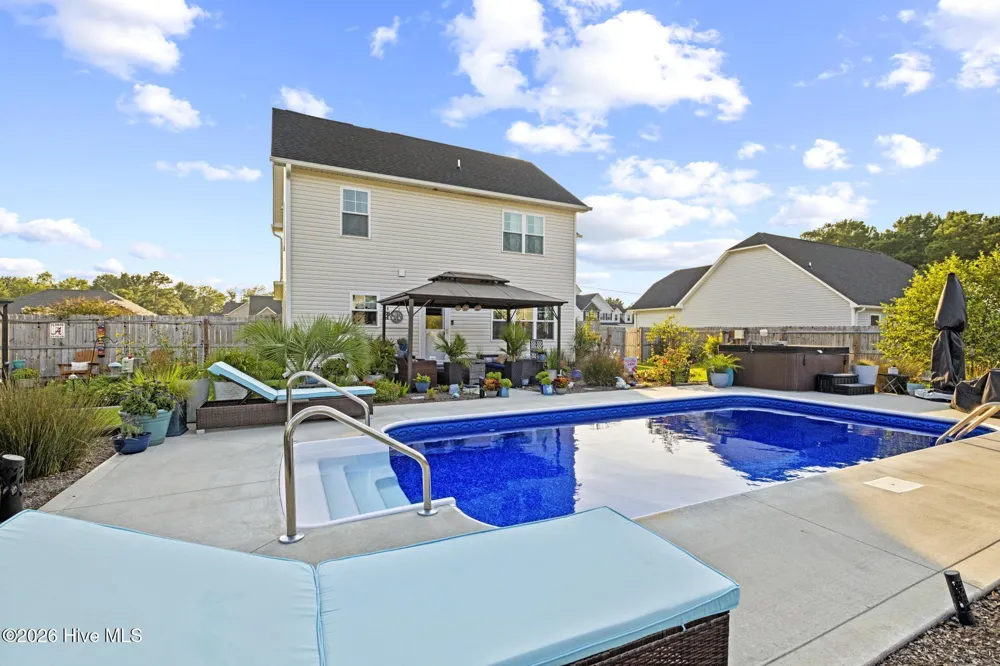 302 Waylon Way Holly Ridge, NC 28445