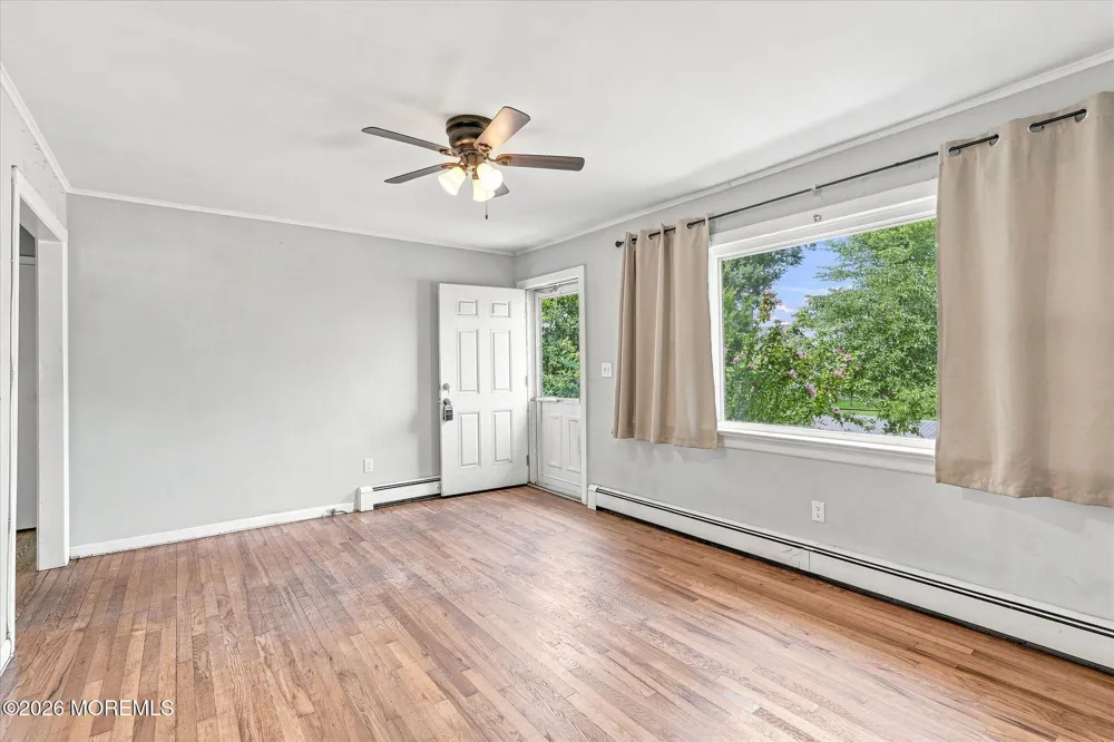909 Clairmore Avenue Lanoka Harbor, NJ 08734
