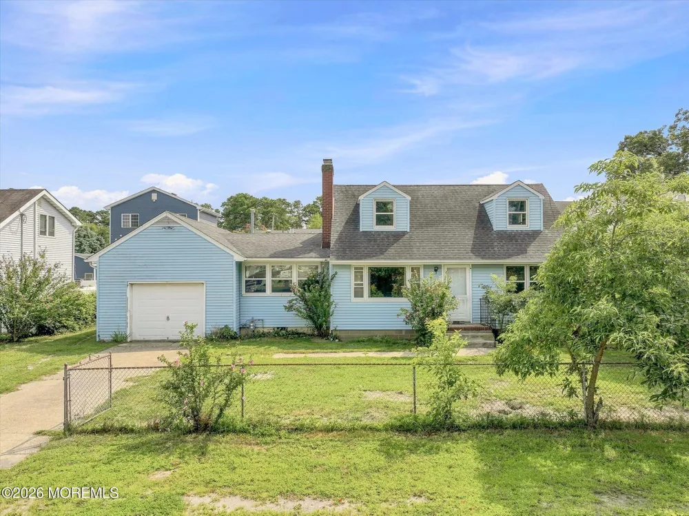 909 Clairmore Avenue Lanoka Harbor, NJ 08734