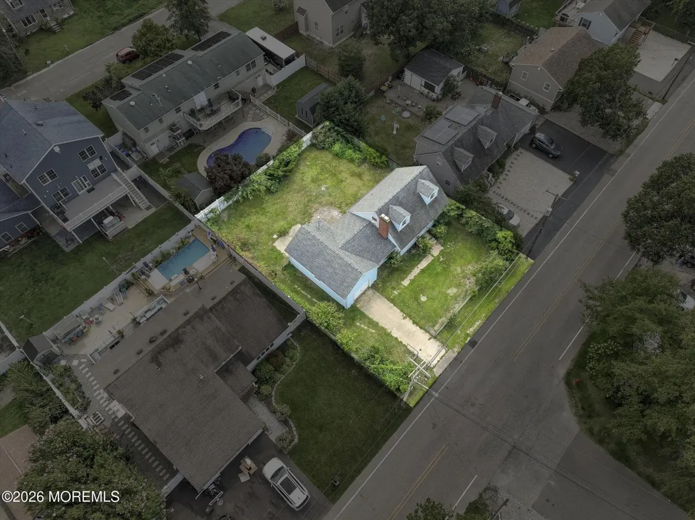 909 Clairmore Avenue Lanoka Harbor, NJ 08734