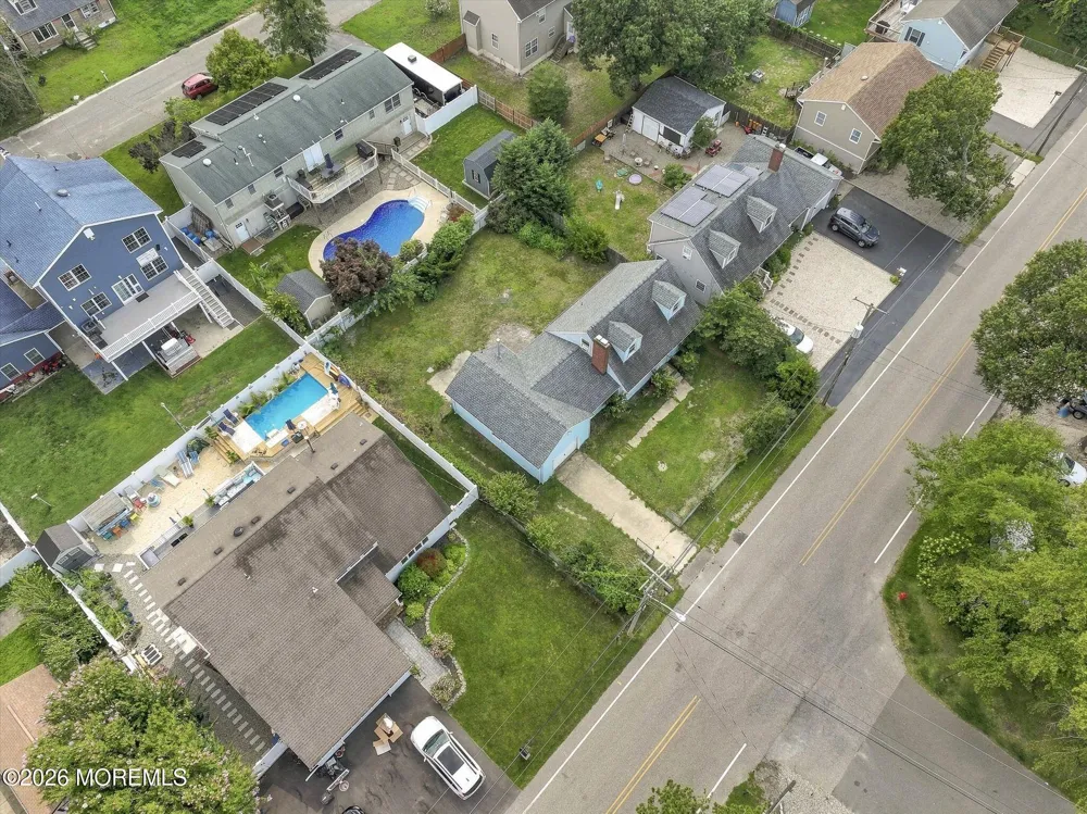 909 Clairmore Avenue Lanoka Harbor, NJ 08734