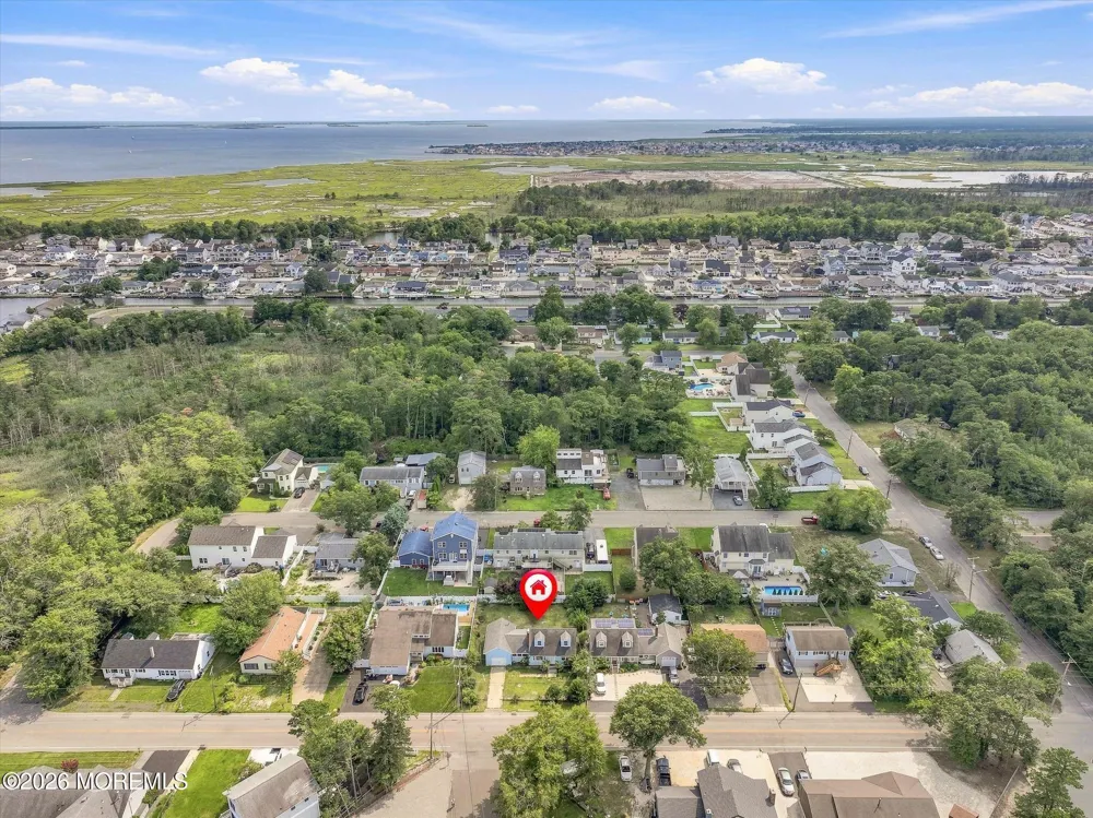 909 Clairmore Avenue Lanoka Harbor, NJ 08734