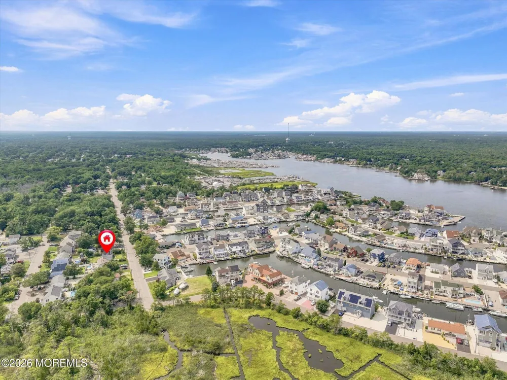 909 Clairmore Avenue Lanoka Harbor, NJ 08734