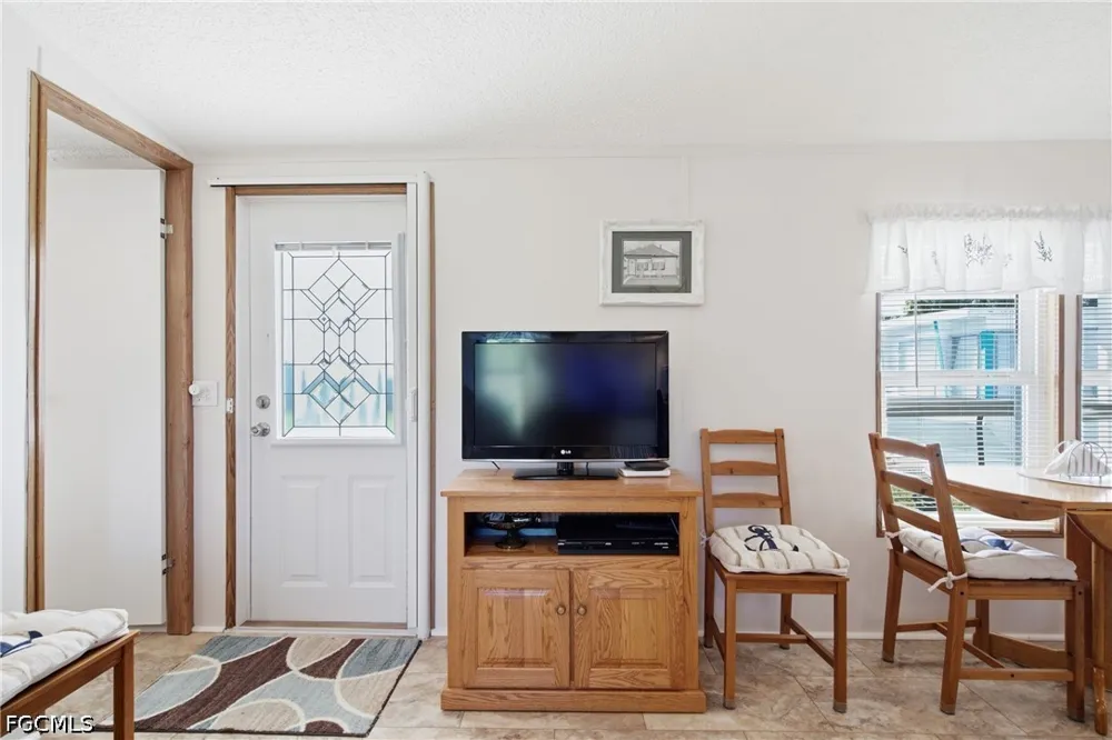 Palm Beach Boulevard #5 Fort Myers, FL 33905