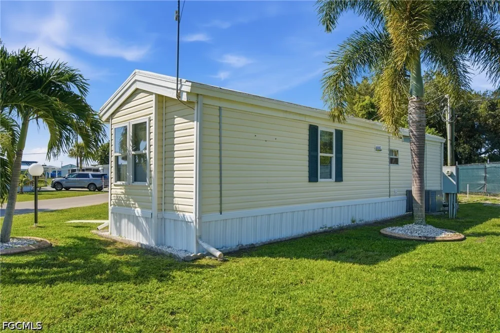 Palm Beach Boulevard #5 Fort Myers, FL 33905
