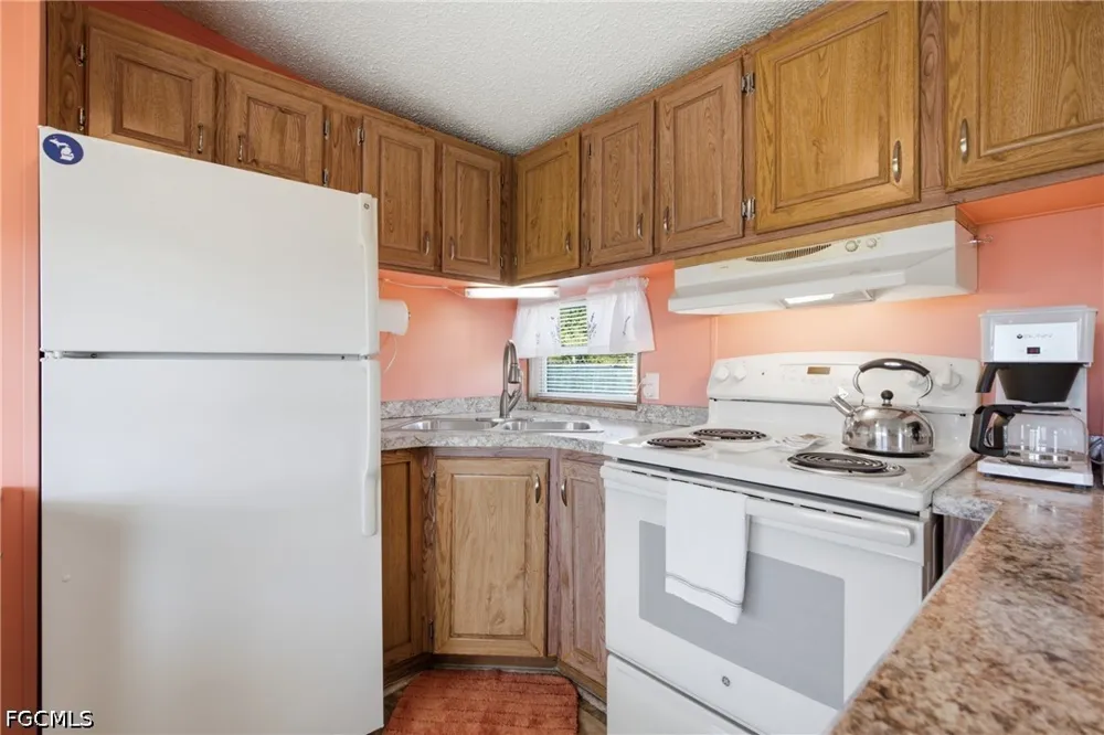Palm Beach Boulevard #5 Fort Myers, FL 33905