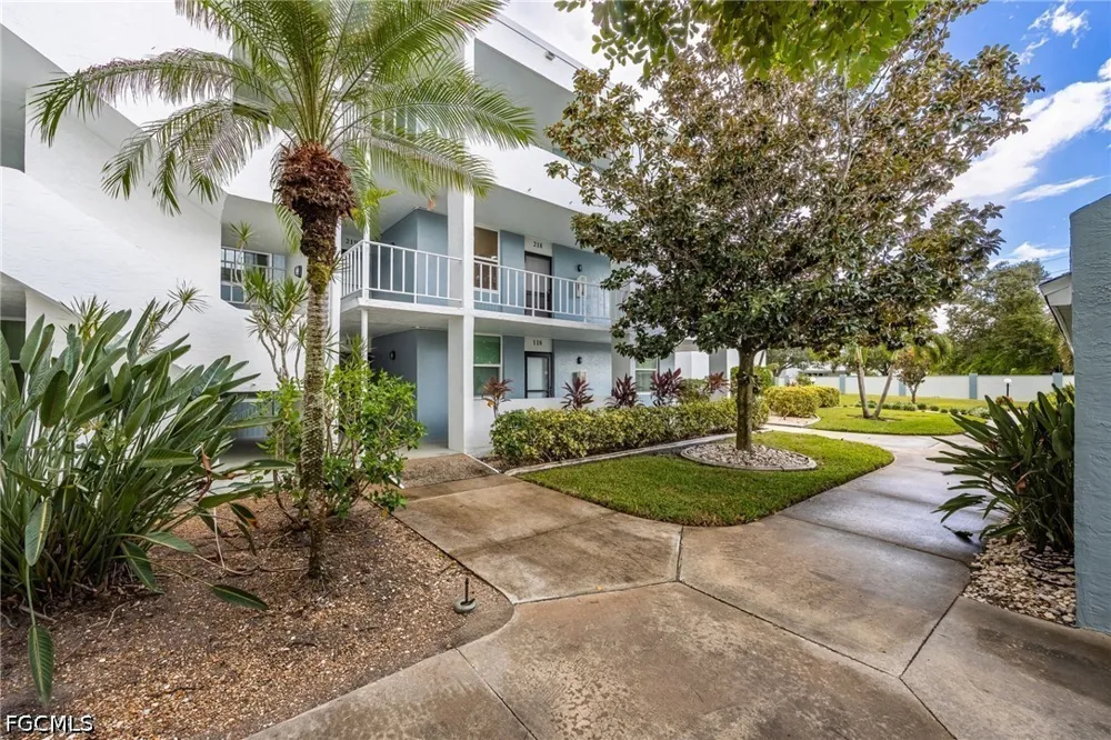 Winkler Road #218 Fort Myers, FL 33919
