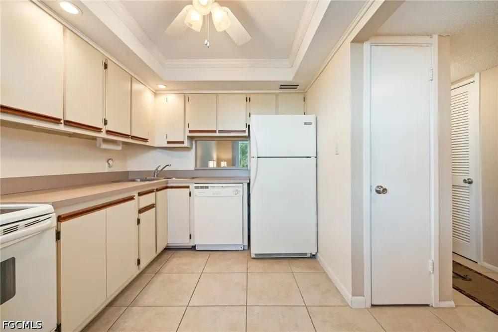 Winkler Road #218 Fort Myers, FL 33919