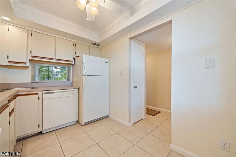Winkler Road #218 Fort Myers, FL 33919