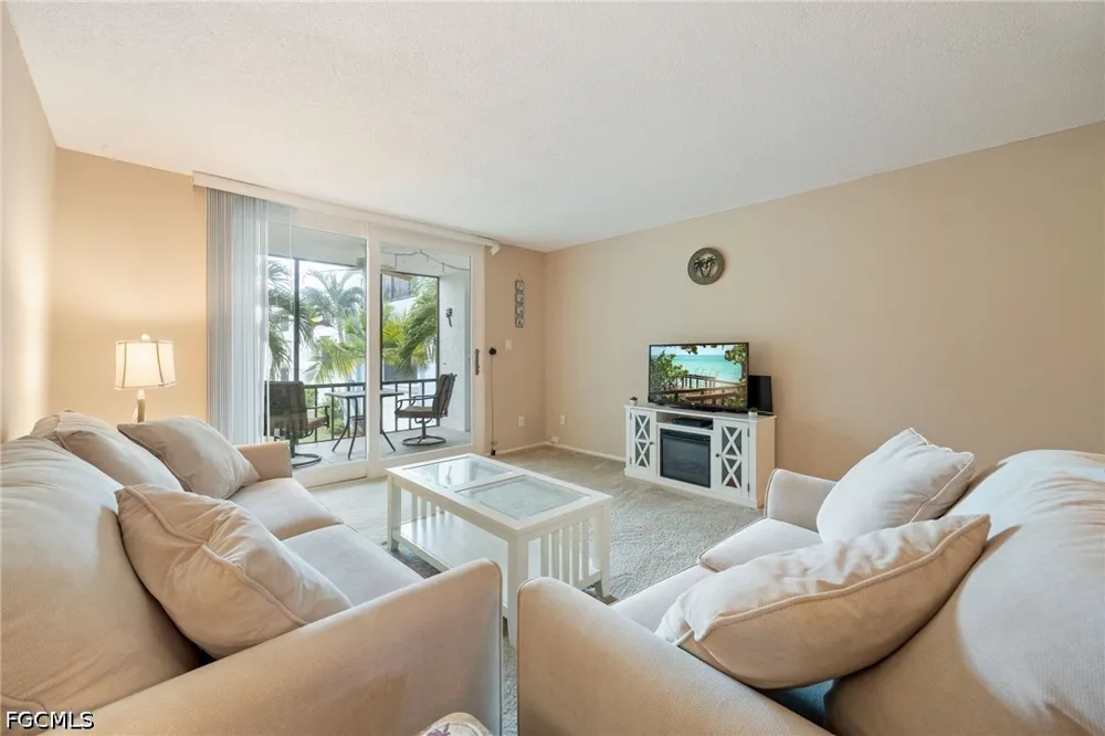 Winkler Road #218 Fort Myers, FL 33919