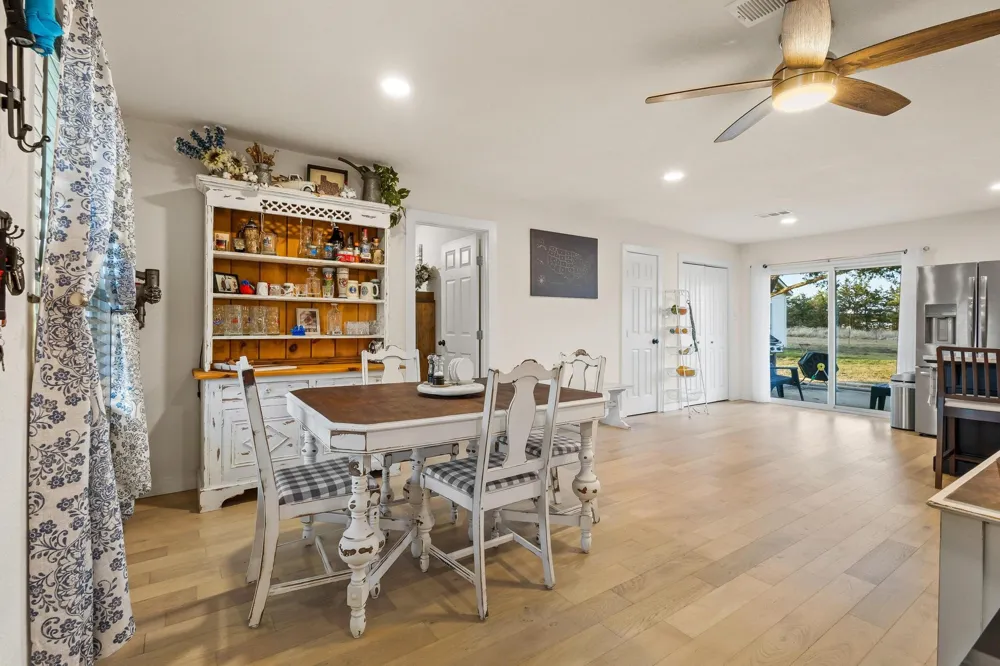 3387 FM 121 Van Alstyne, TX 75495