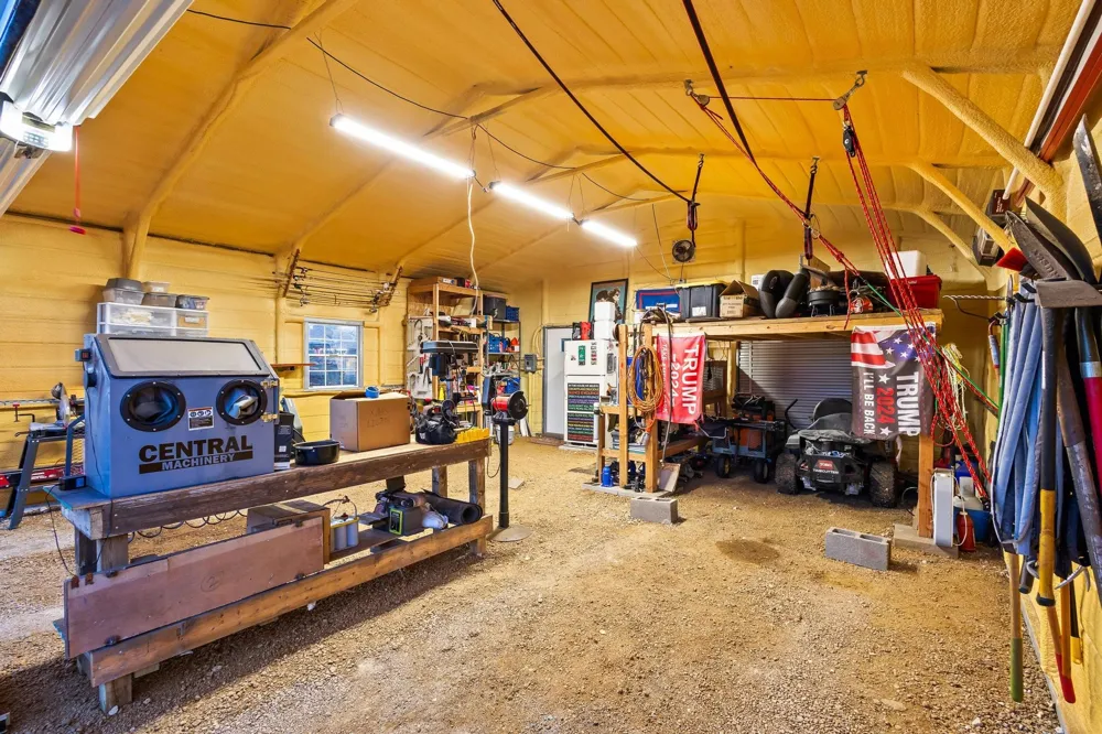 3387 FM 121 Van Alstyne, TX 75495