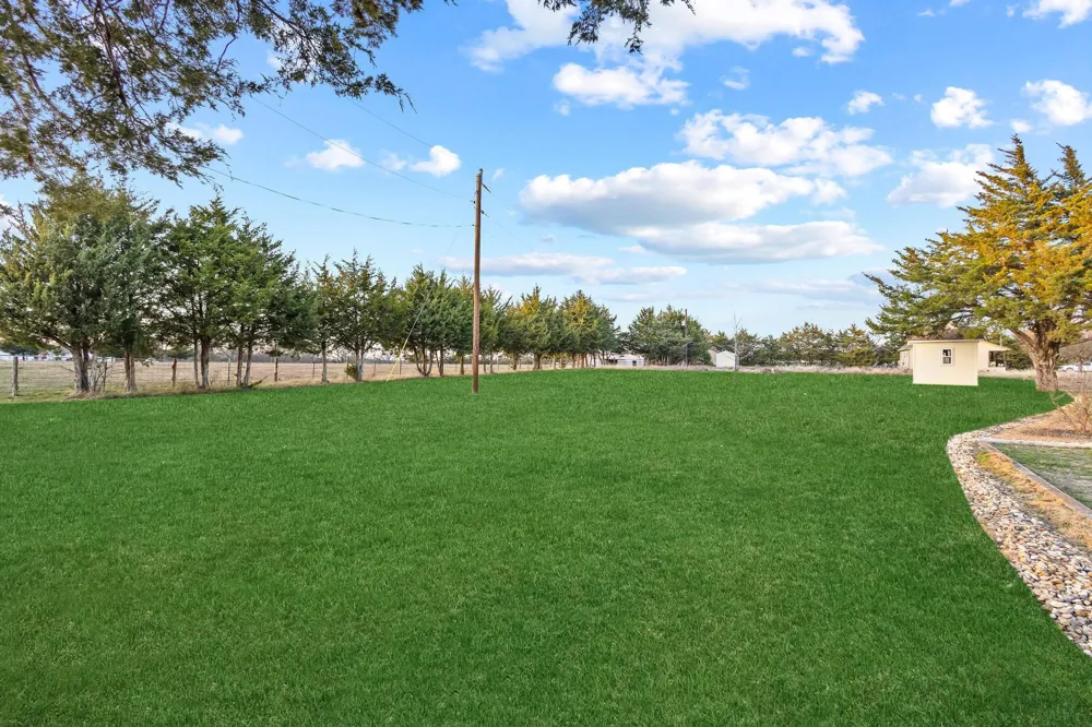 3387 FM 121 Van Alstyne, TX 75495