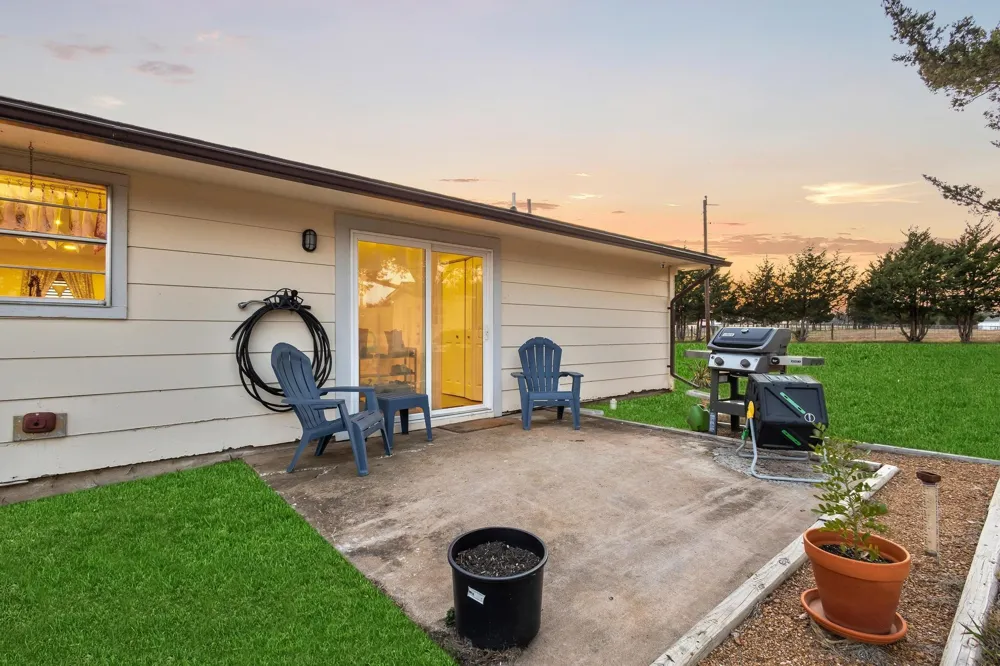 3387 FM 121 Van Alstyne, TX 75495