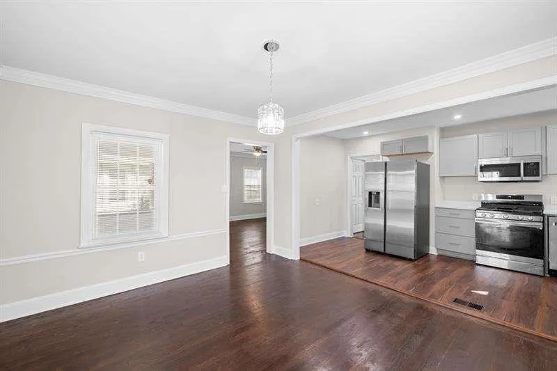 2506 Maple Street East Point, GA 30344