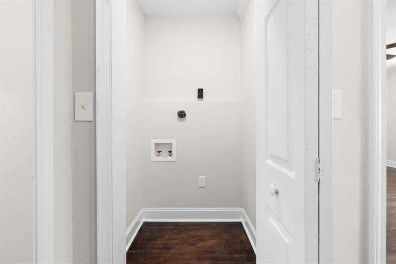 2506 Maple Street East Point, GA 30344