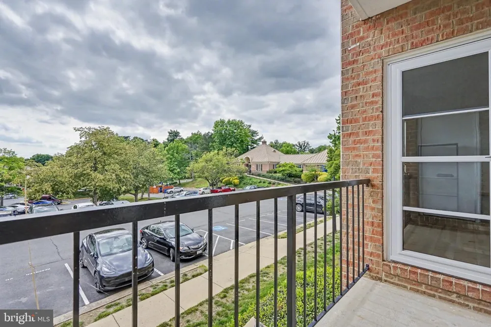 14800 RYDELL ROAD #201 Centreville, VA 20121
