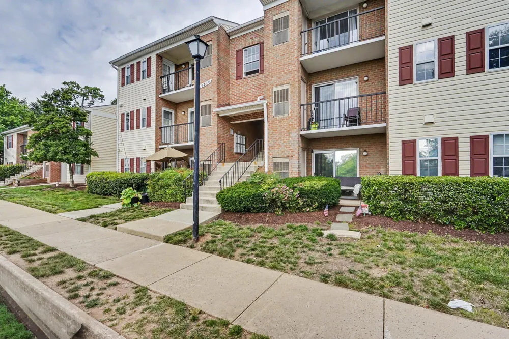 14800 RYDELL ROAD #201 Centreville, VA 20121