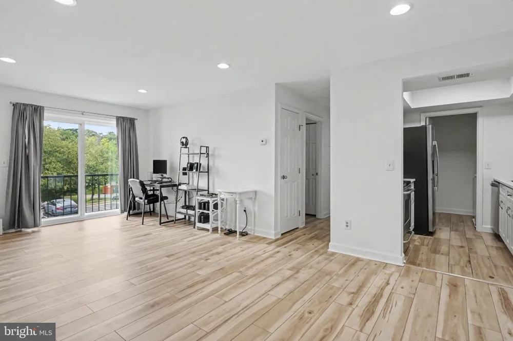14800 RYDELL ROAD #201 Centreville, VA 20121