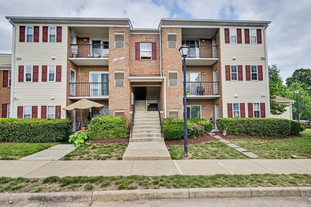 14800 RYDELL ROAD #201 Centreville, VA 20121