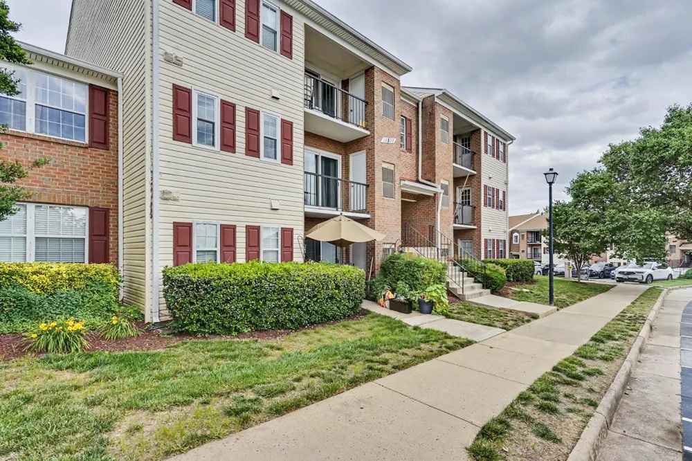 14800 RYDELL ROAD #201 Centreville, VA 20121