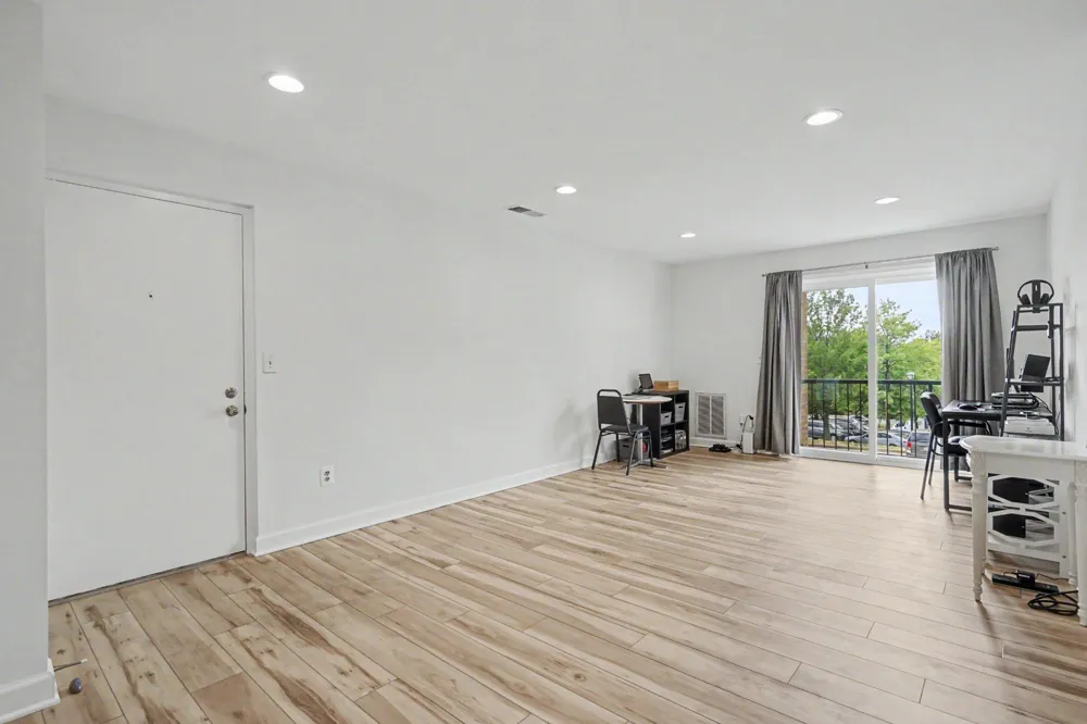 14800 RYDELL ROAD #201 Centreville, VA 20121