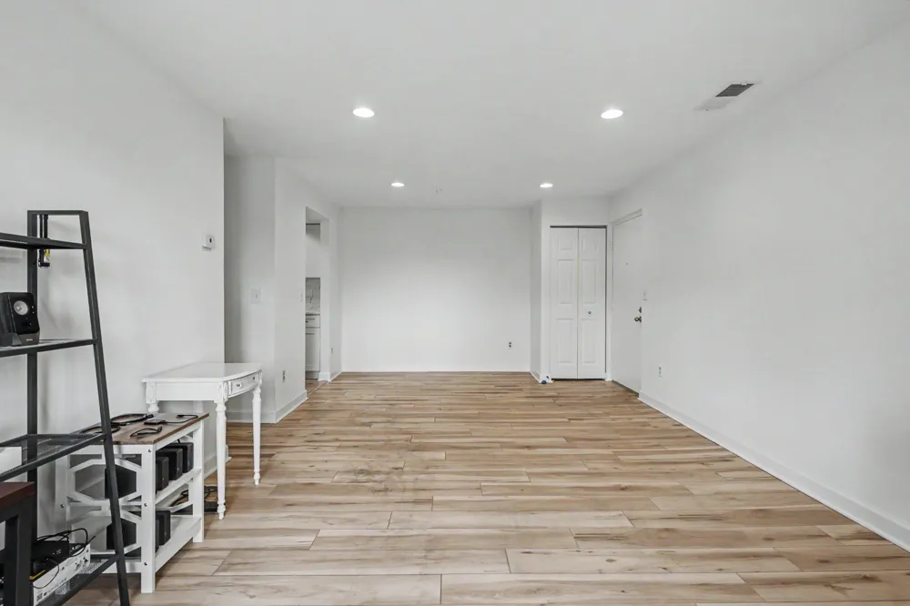 14800 RYDELL ROAD #201 Centreville, VA 20121