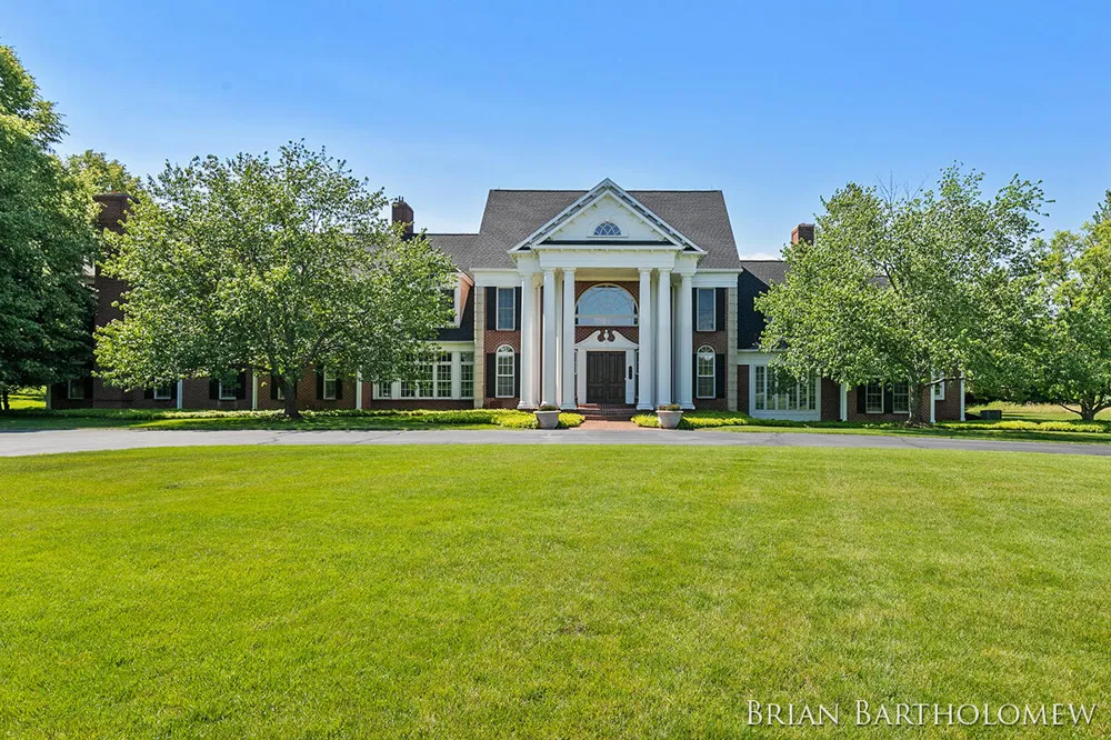 560 Saddlebrook Drive NE Ada, MI 49301