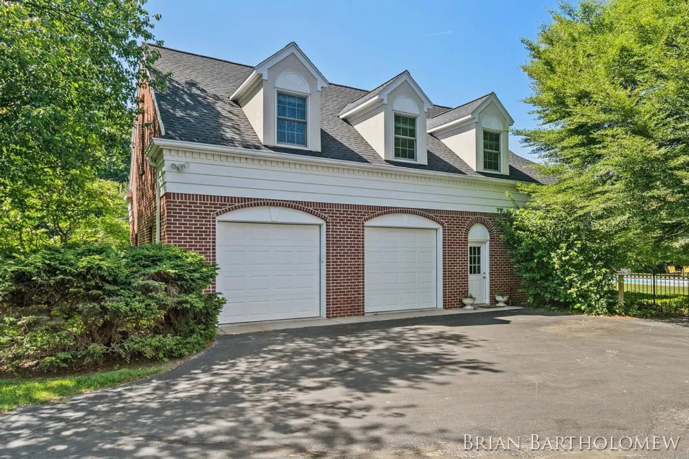 560 Saddlebrook Drive NE Ada, MI 49301