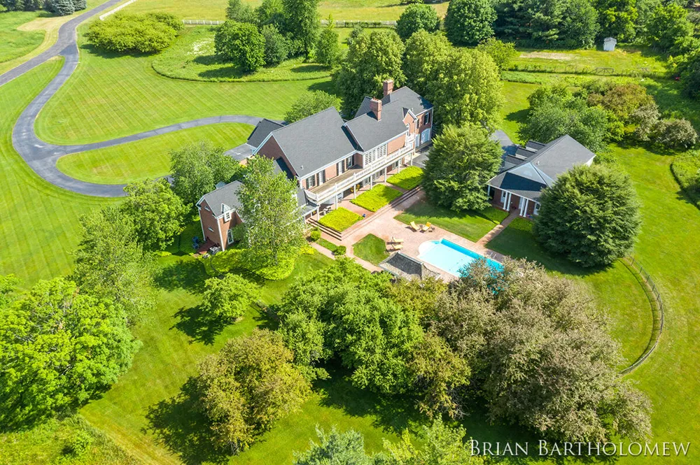 560 Saddlebrook Drive NE Ada, MI 49301