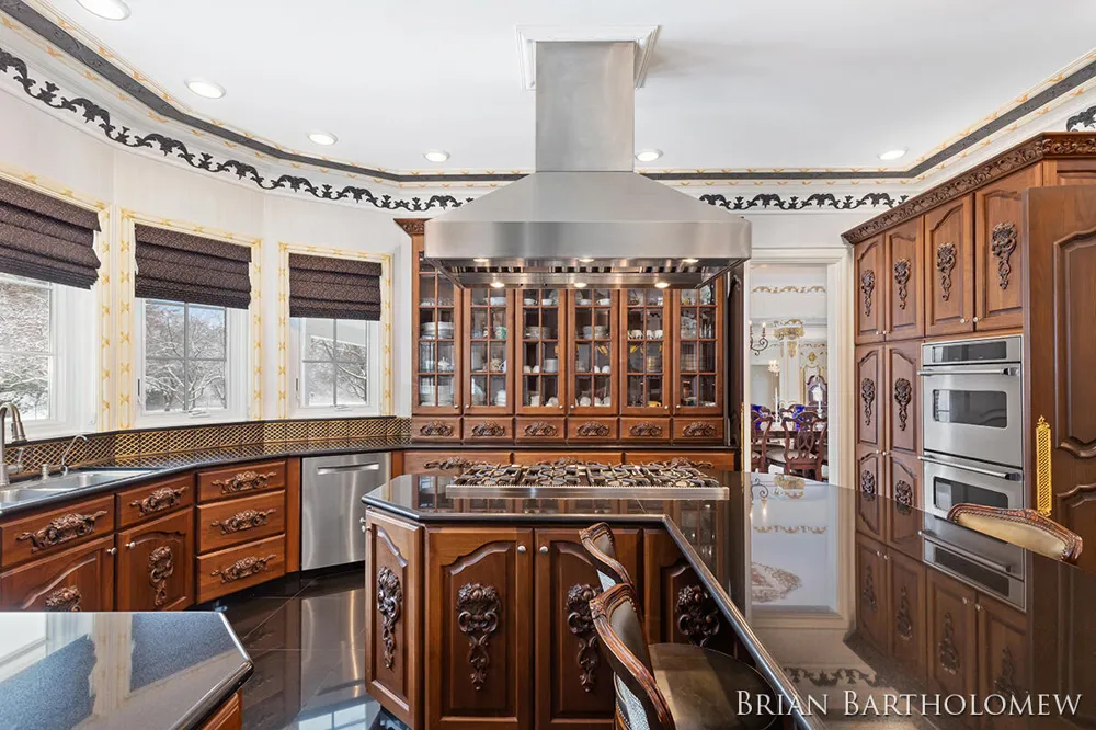 560 Saddlebrook Drive NE Ada, MI 49301