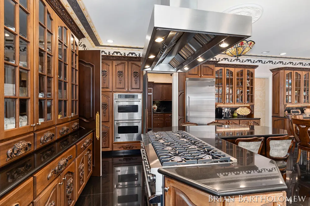 560 Saddlebrook Drive NE Ada, MI 49301
