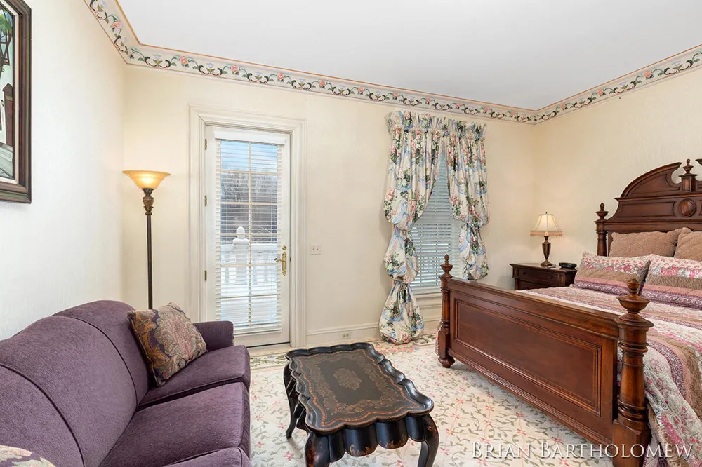 560 Saddlebrook Drive NE Ada, MI 49301