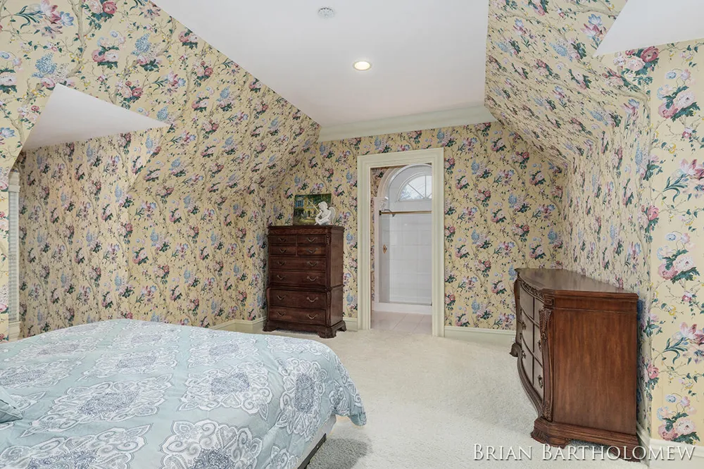 560 Saddlebrook Drive NE Ada, MI 49301