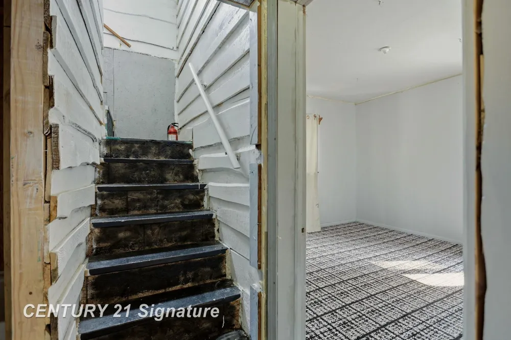 3865 Old King Road Bridgeport Charter Township, MI 48601