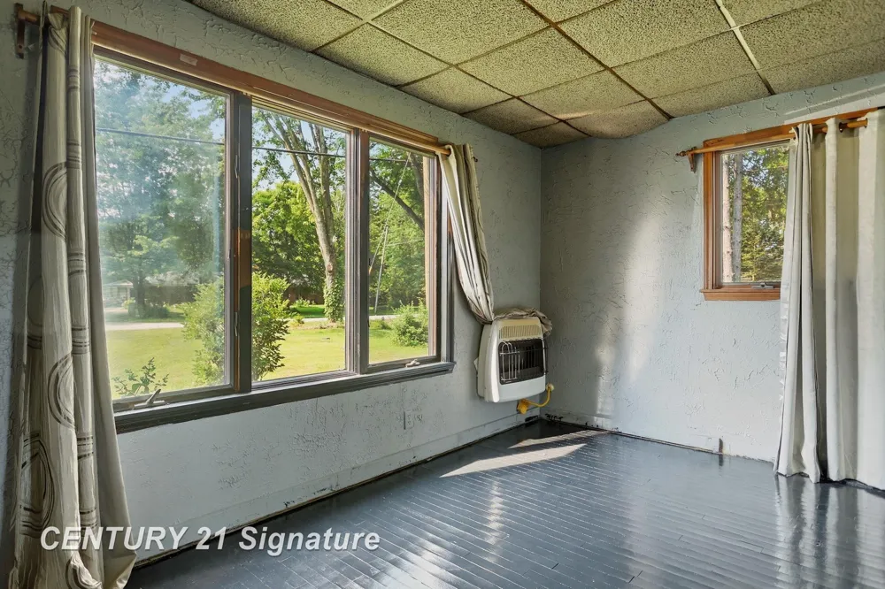 3865 Old King Road Bridgeport Charter Township, MI 48601